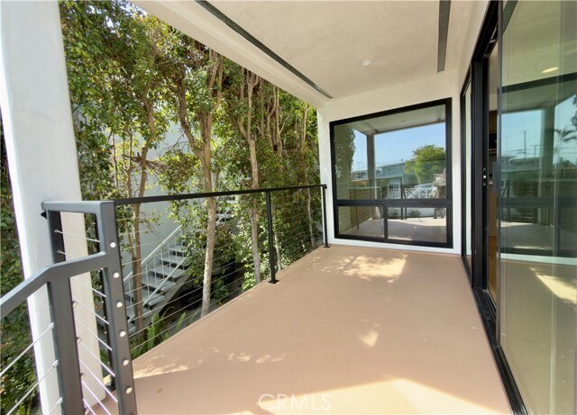 Building Photo - 230 Fairview St