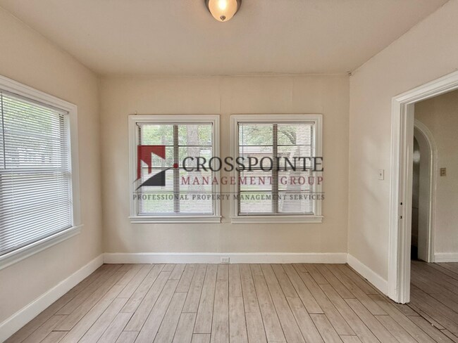 Building Photo - Beautiful 4 bedroom 2 bath home in the heart of Tyler!