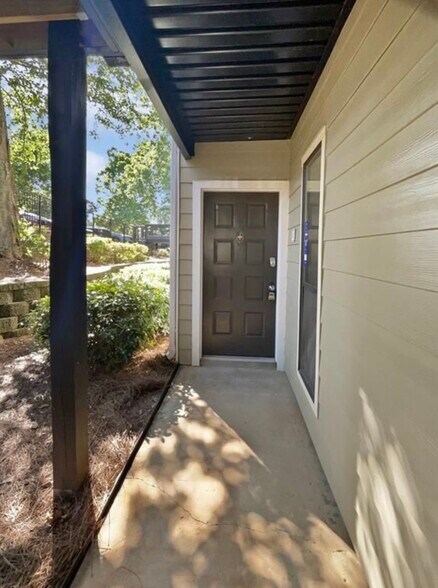 Building Photo - 607 Park Ridge Cir