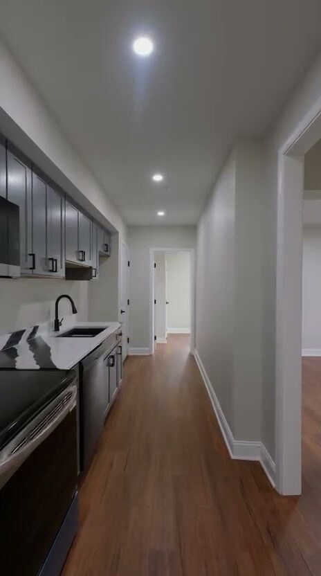 Building Photo - Ely Place