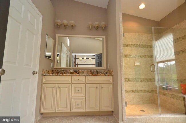 Building Photo - 43291 Mitcham Square