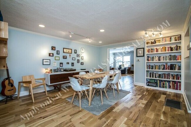 Building Photo - Beautiful Ranch Home in Brookside-Availabl...