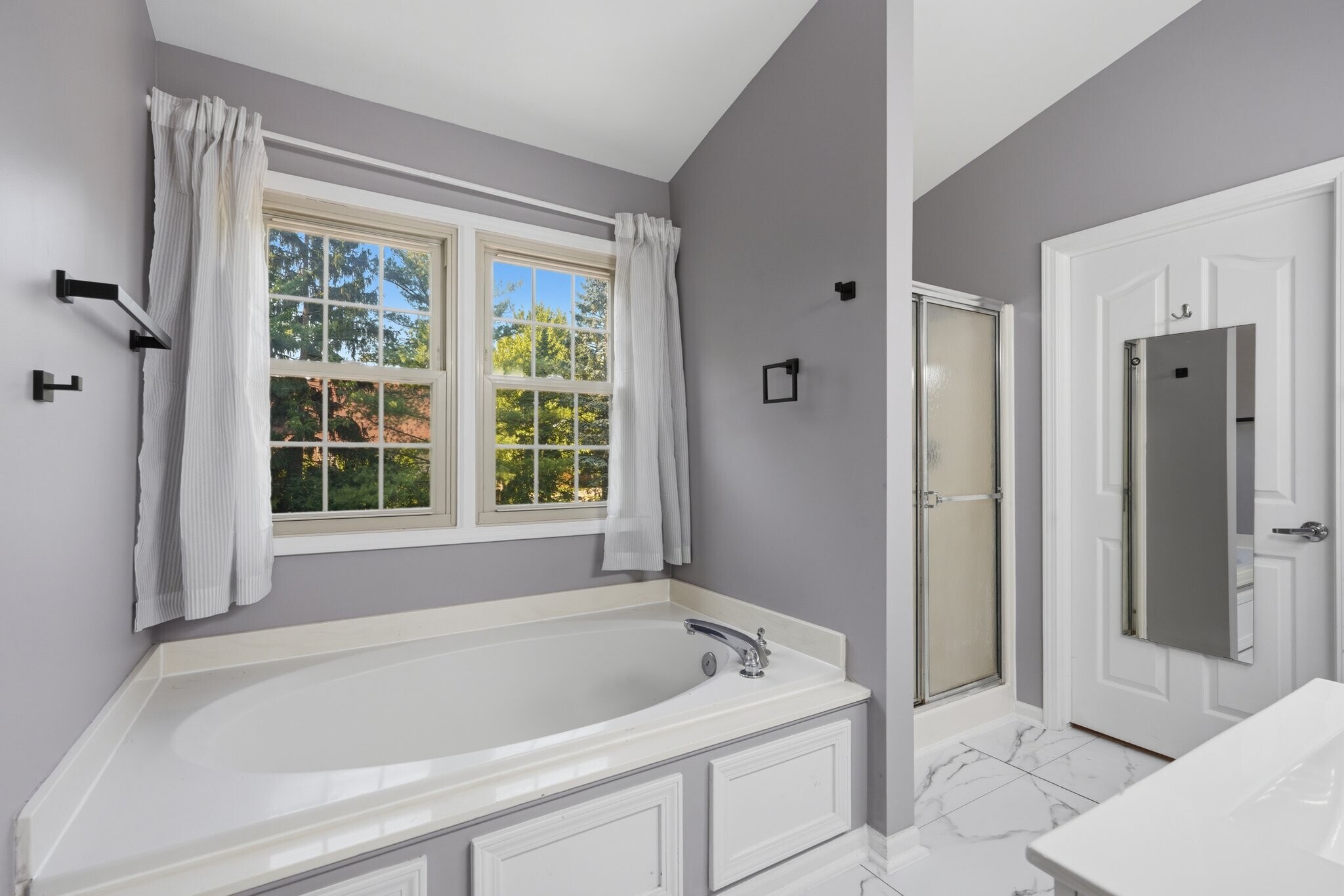 Building Photo - 44525 Fenwick Dr
