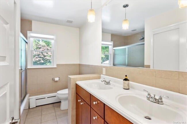 Building Photo - 112 Old Mountain Rd