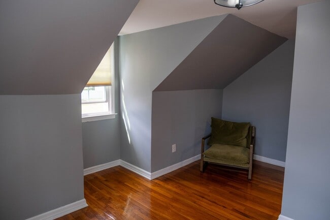 Building Photo - Beautiful Four Bedroom Home