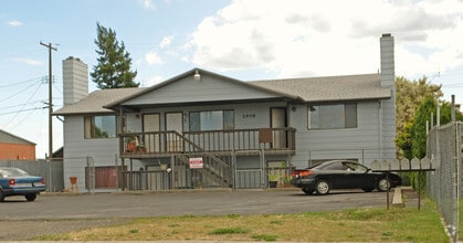 Building Photo - 2908 East Providence Avenue