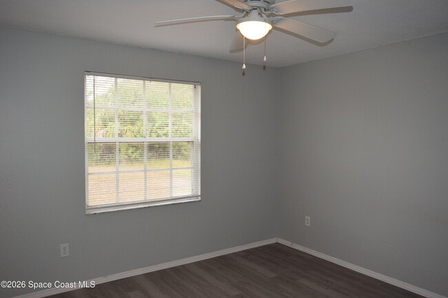 Building Photo - 213 Abello Rd SE