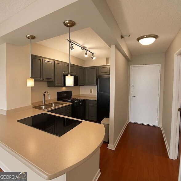 Building Photo - 2479 Peachtree Rd NE