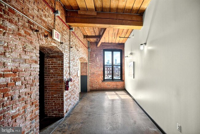 Building Photo - 1147 N 4th St