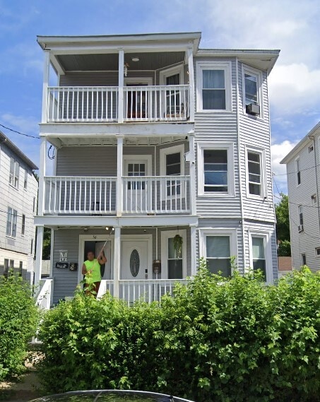 Building Photo - 54 Ward Pl