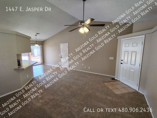 Building Photo - 1447 E Jasper Dr