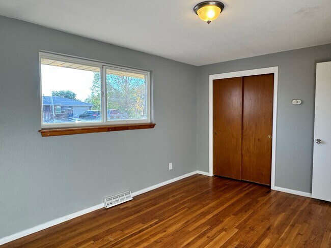 Building Photo - 8305 Acoma St