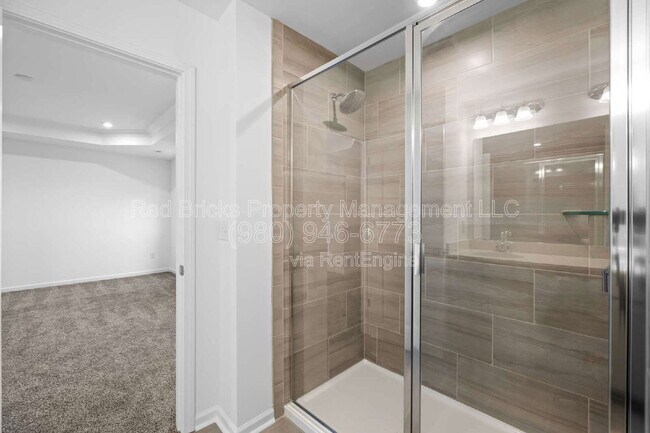 Building Photo - 17030 Patron Dr