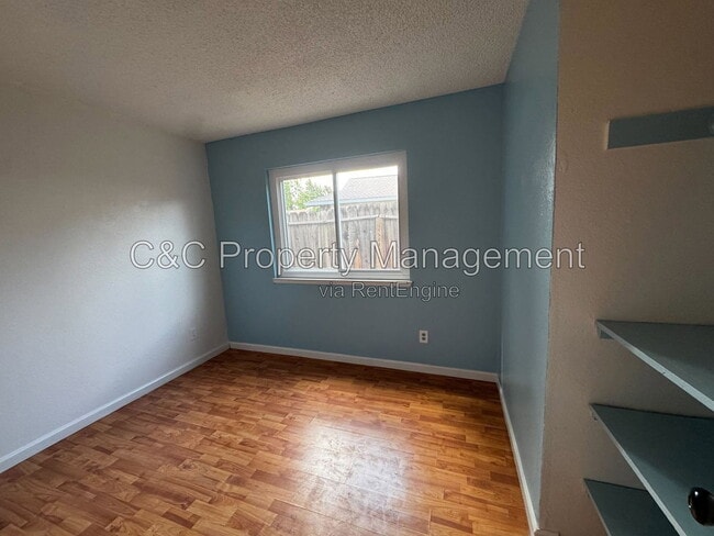 Building Photo - 286 Frigate Ct