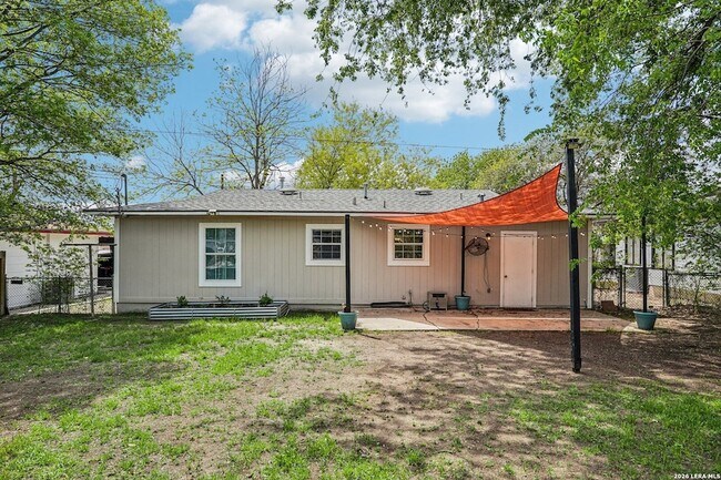Building Photo - 339 Future Dr