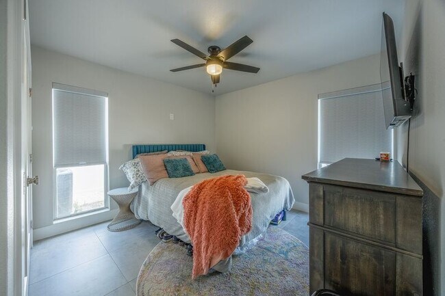 Building Photo - 2952 De Brocy Way