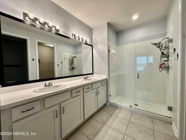 Building Photo - 1443 Tropical Pine Cove
