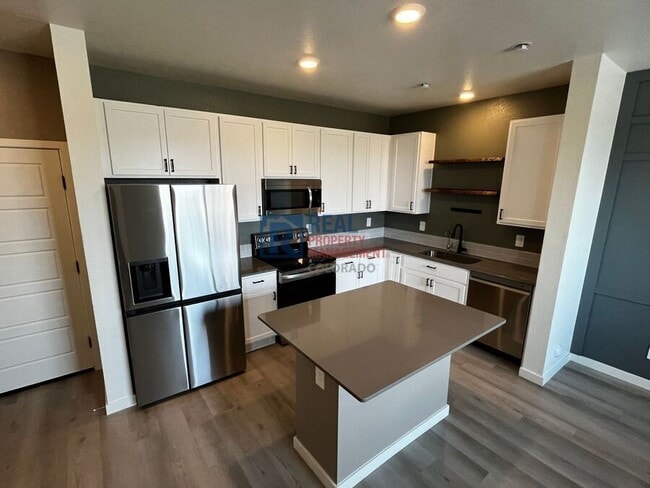 Building Photo - 531 Condor Wy