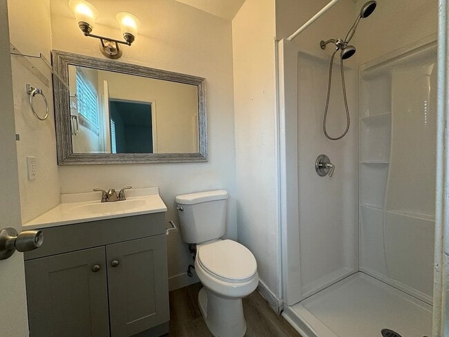 Building Photo - Hurlbut