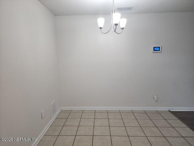 Building Photo - 3058 Mangrove Ave