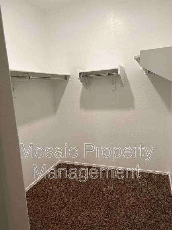Building Photo - 42128 W Lunar St
