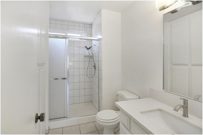 Building Photo - Sunny Ridge 3 Bedroom Home!
