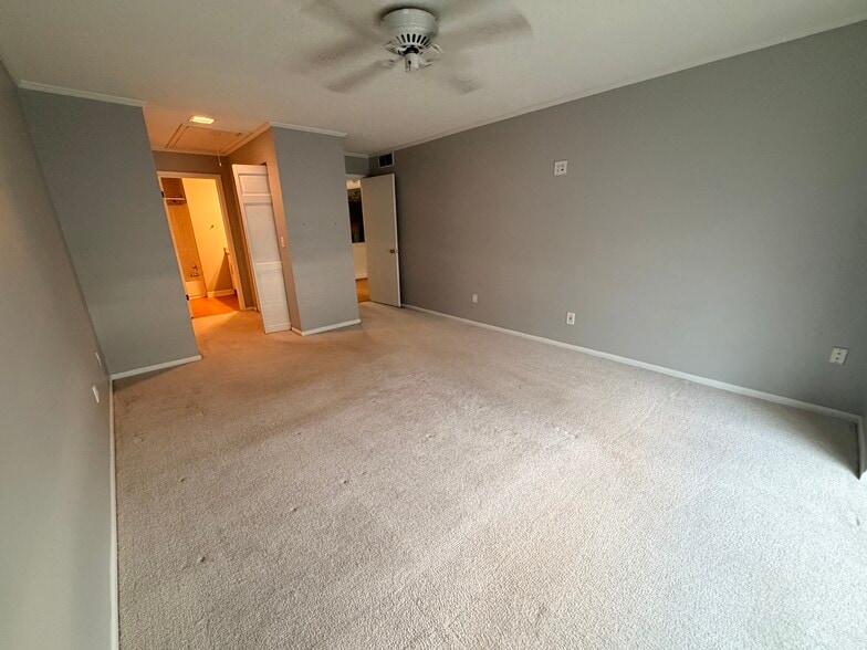 Building Photo - 26 Rumson Ct SE