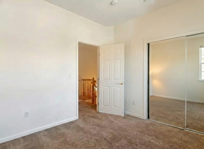 Building Photo - Spacious 3-Bedroom Dublin Townhome with Private Balcony & Fireplace