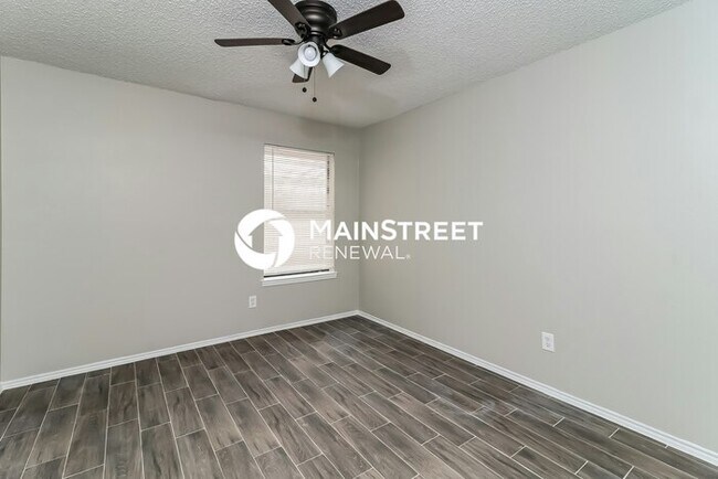 Building Photo - 3 Bedroom Pet-Friendly Home in Mansfield, TX with Main Street Renewal