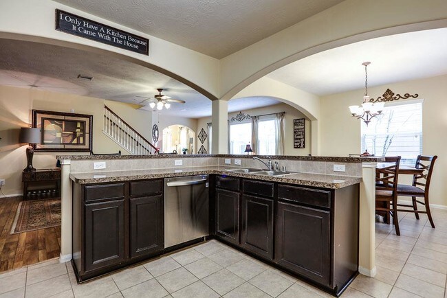 Building Photo - 13003 Iris Garden Ln