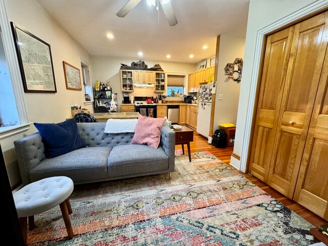 Building Photo - 24 Grovenor Rd