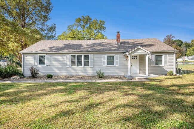 Primary Photo - 4716 N Olive St