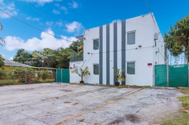 Building Photo - 1245 NW 60th St