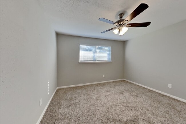 Building Photo - 16418 Wellers Way