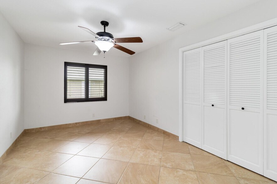 Building Photo - 21920 Holly Tree Way