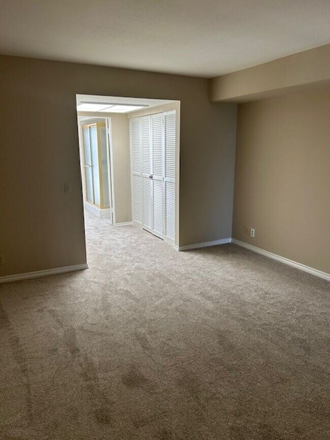 Building Photo - Single level 2-bedroom 2-bath home in private community of Ocean Hills