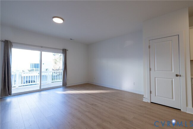 Building Photo - 15309 Sunray Aly