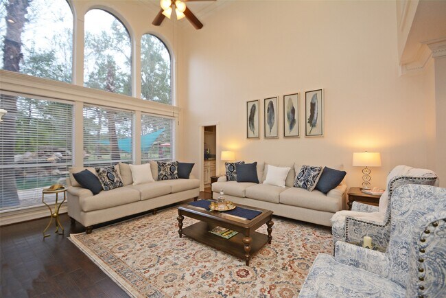 Building Photo - 70 N Skyflower Ct