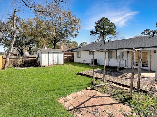 Building Photo - 15018 Cypress Green Dr
