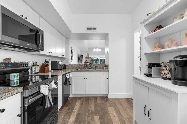 Building Photo - 11876 SW 98th Terrace