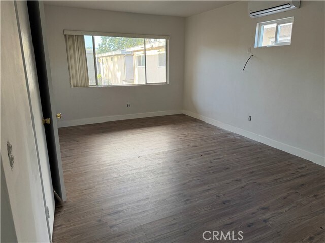 Building Photo - 14154 Roscoe Blvd