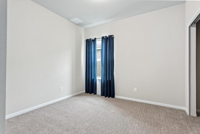 Building Photo - 2072 Port Ellen Dr