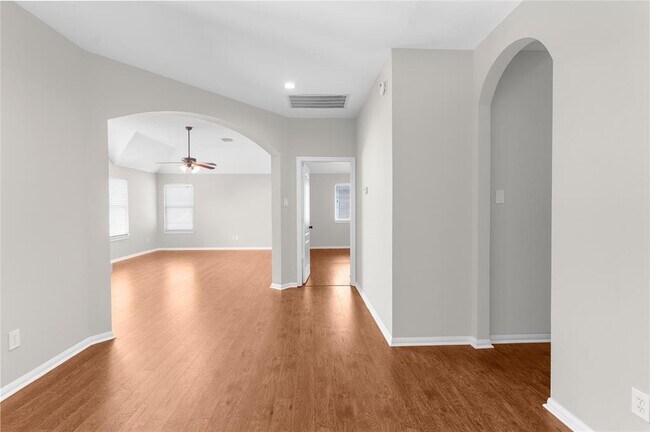 Building Photo - 20911 Lonely Star Ln