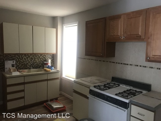 Primary Photo - 2 br, 1.5 bath House - 2548 Jasper St