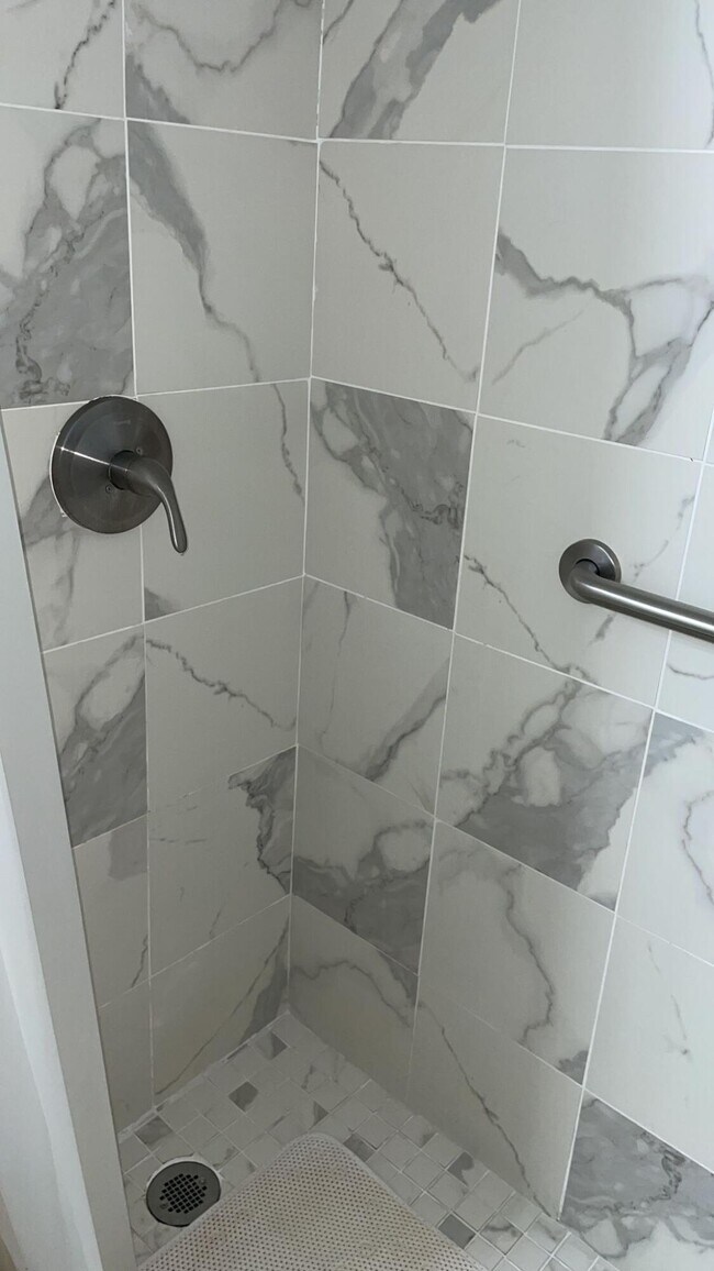 Building Photo - 2052 Cornwall C