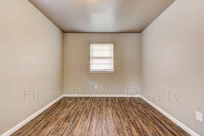 Building Photo - 1308 Mcdonald Dr