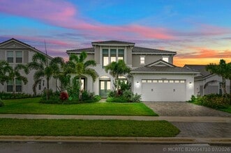 Building Photo - 15030 Wildwood Cir