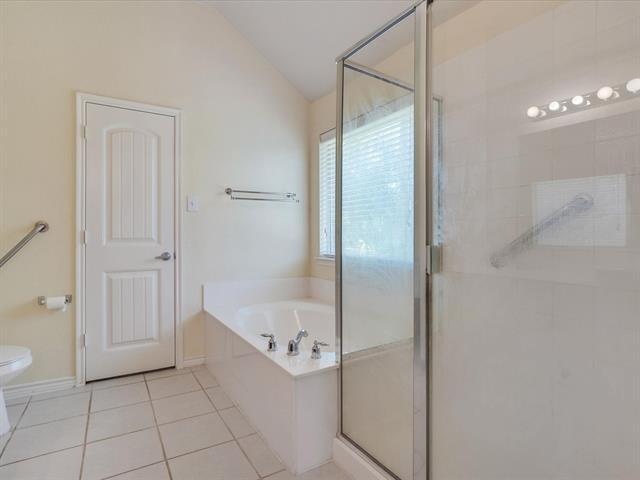 Building Photo - 5928 Desperado Dr