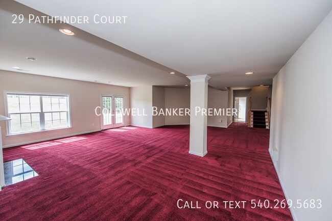 Building Photo - 29 Pathfinder Ct