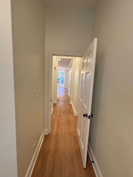 Hallway view from primary bedroom 1 - 2608 W Evergreen Ave